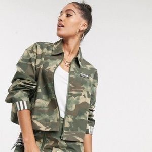 Adidas Camo cropped Jacket